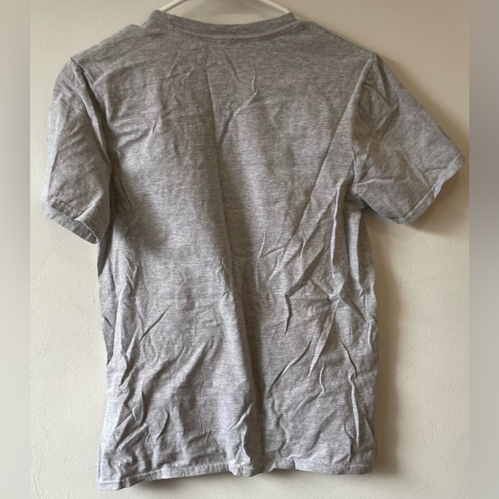 MTV Gray Graphic T-Shirt with Pink and Blue Design, small, unisex, NEW - Picture 5 of 5